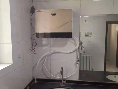 ���������Q����߅��--������ڷ������Ğ�������ǰ��b��ˮ��